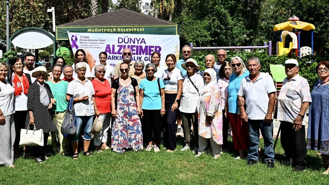Muratpaşa, Alzheimer Farkındalığı İçin Yaşlı Evlerinde Buluştu - Antalya Haber
