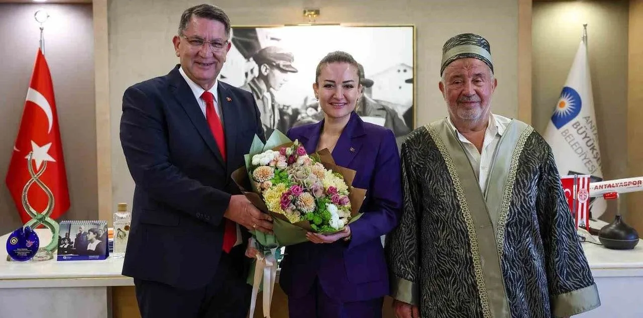 Özdemir: Her Zaman Esnafımızın Yanındayız