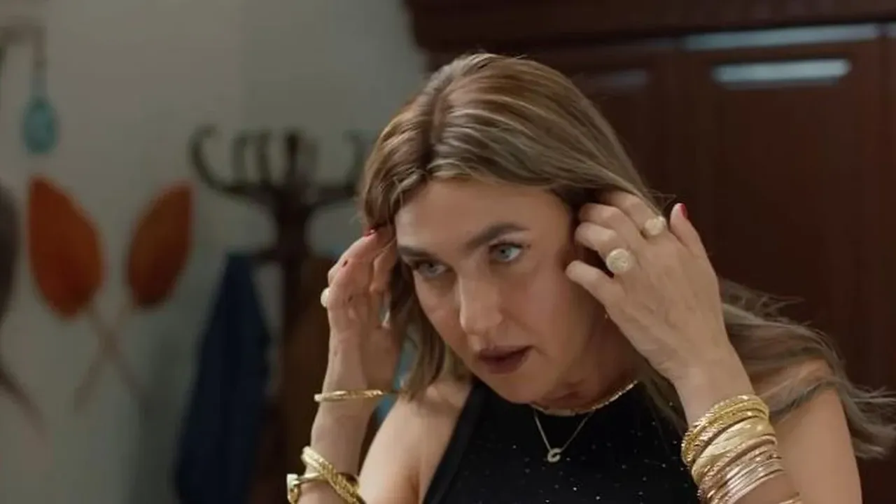 Tuzlu Kahve Candan Aydınoğlu Kimdir