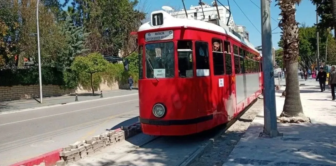 Vali Hulusi Şahin'den Nostalji Tramvayı Açıklaması: "Yenilenmesi Şart