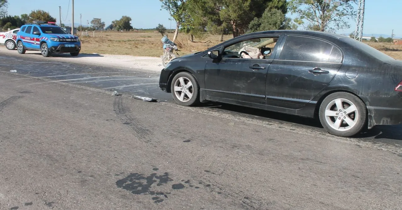 Yolun Karşısına Geçerken Otomobilin Altında Kaldı